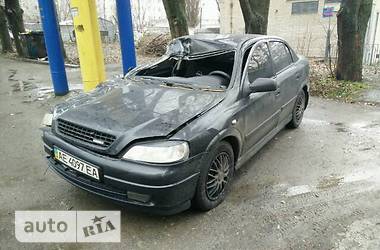 Седан Opel Astra 2006 в 