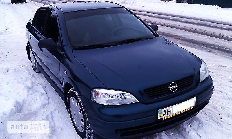 Седан Opel Astra 2004 в Харькове