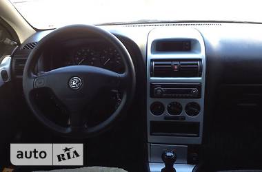 Седан Opel Astra 2006 в 
