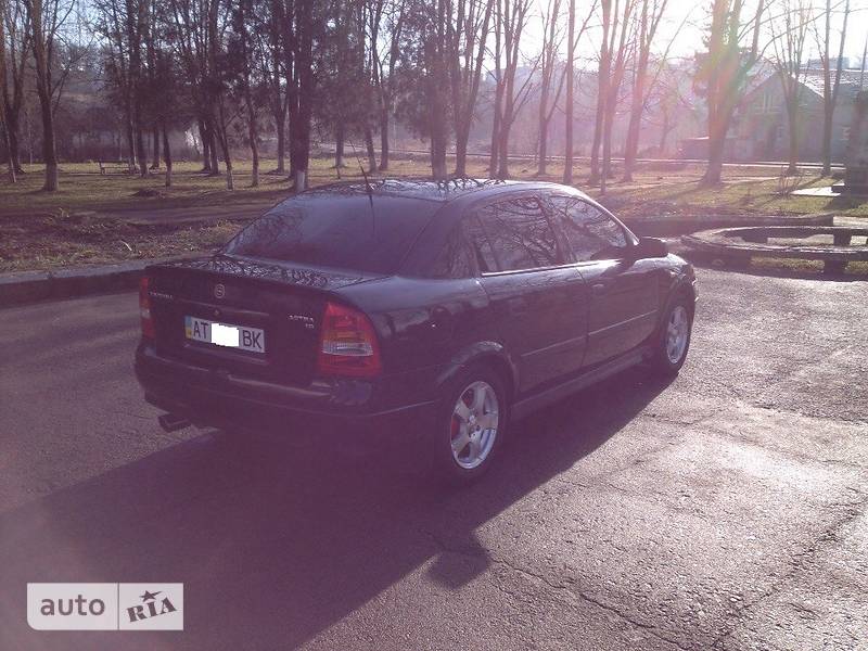 Седан Opel Astra 2006 в Калуше