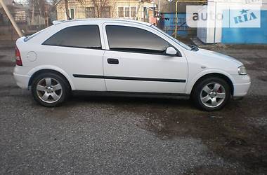 Хэтчбек Opel Astra 2000 в Виннице