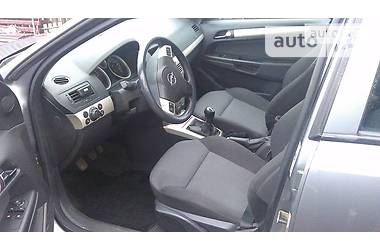 Хетчбек Opel Astra 2007 в Ратному