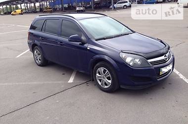 Универсал Opel Astra 2010 в 