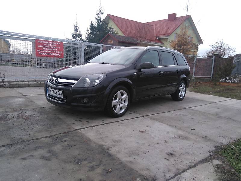 Универсал Opel Astra 2007 в Ровно