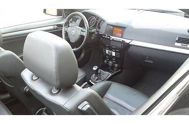 Кабриолет Opel Astra 2007 в 