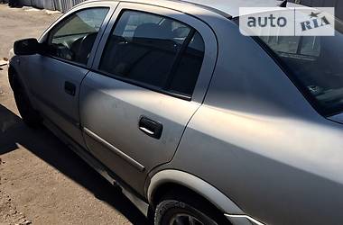 Седан Opel Astra 2004 в Киеве