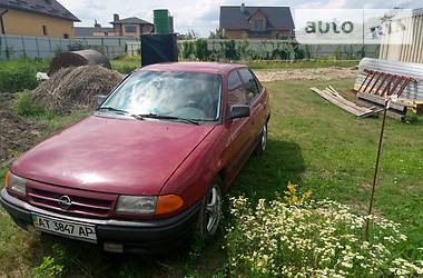 Седан Opel Astra 1993 в Коломые