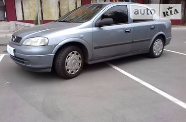Седан Opel Astra 2006 в Киеве