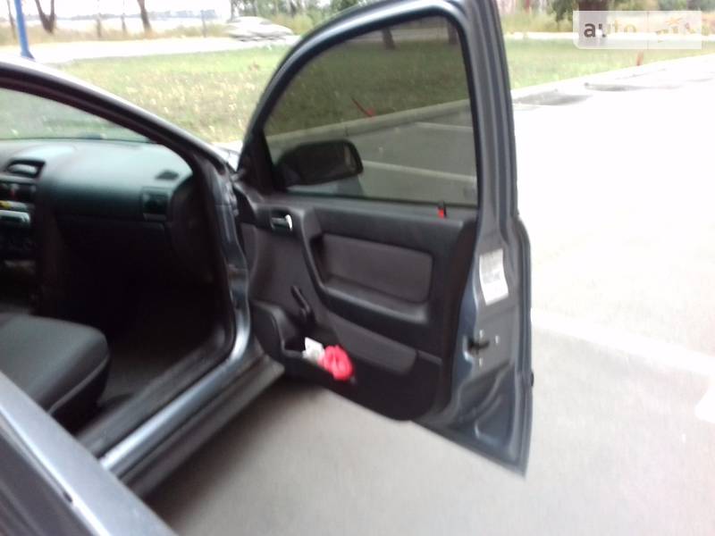 Седан Opel Astra 2006 в Києві