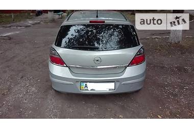 Хэтчбек Opel Astra 2007 в Киеве