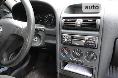Универсал Opel Astra 2004 в 