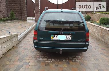 Универсал Opel Astra 1997 в Ровно