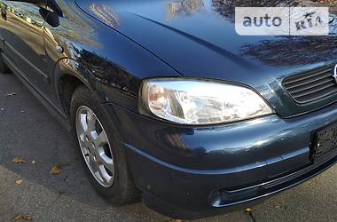 Хэтчбек Opel Astra 2002 в Горловке