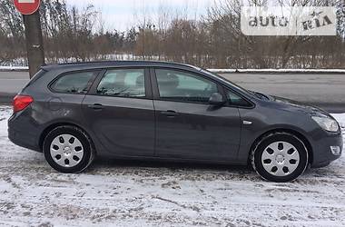 Opel Astra 2011