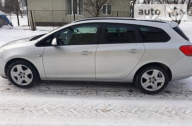 Универсал Opel Astra 2011 в Дрогобыче