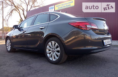 Opel Astra 2013