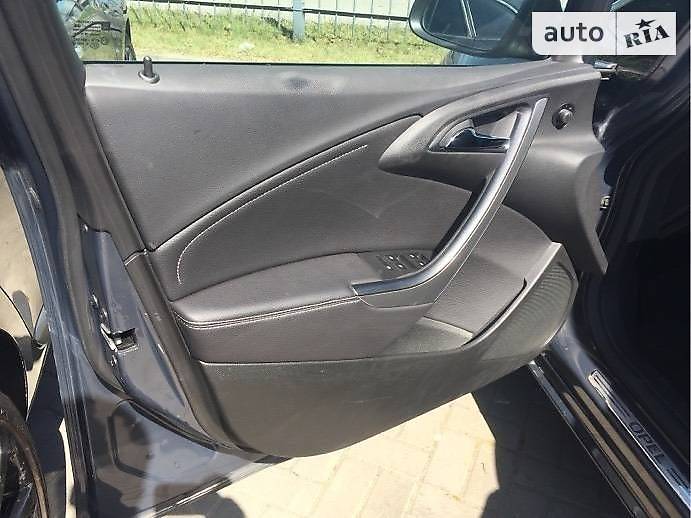 Универсал Opel Astra 2013 в Луцке