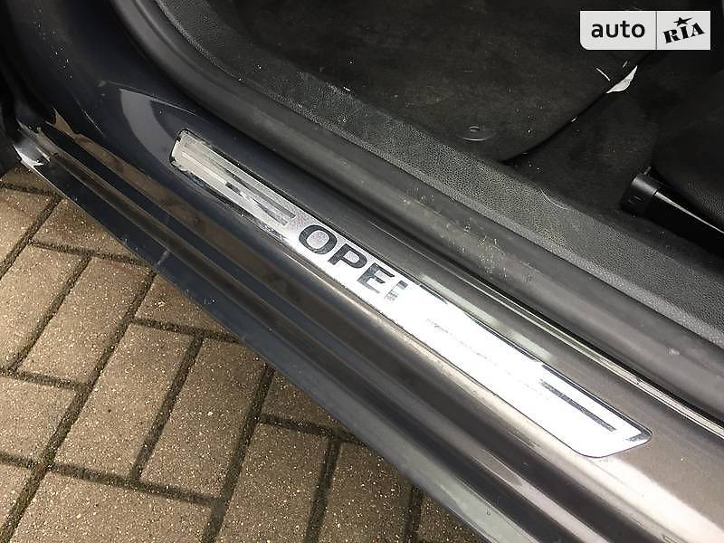 Универсал Opel Astra 2013 в Луцке