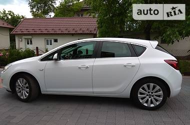 Хэтчбек Opel Astra 2010 в Стрые