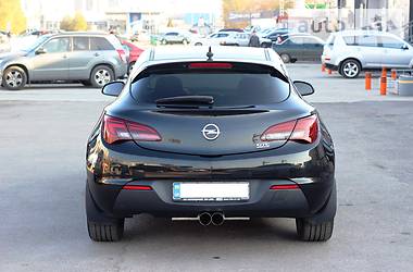 Хэтчбек Opel Astra 2013 в Запорожье