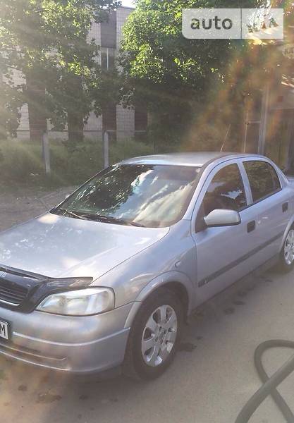 Седан Opel Astra 1998 в Києві