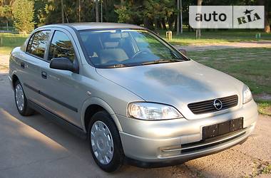 Седан Opel Astra 2007 в Сумах