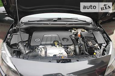 Универсал Opel Astra 2014 в Стрые