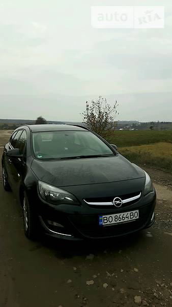 Универсал Opel Astra 2013 в Бучаче