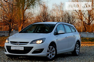 Универсал Opel Astra 2013 в Трускавце