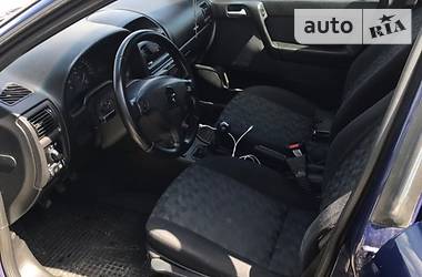 Седан Opel Astra 2003 в 