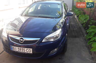 Opel Astra 2011