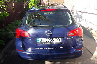 Универсал Opel Astra 2011 в Кобеляках