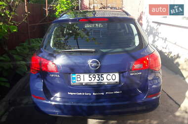 Универсал Opel Astra 2011 в Кобеляках