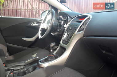 Универсал Opel Astra 2011 в Кобеляках