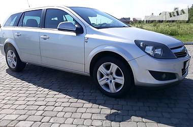 Opel Astra 2010