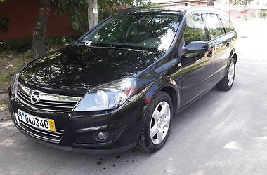 Универсал Opel Astra 2008 в Нововолынске