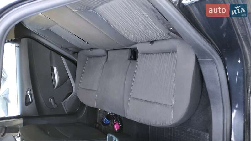 Универсал Opel Astra 2011 в Львове