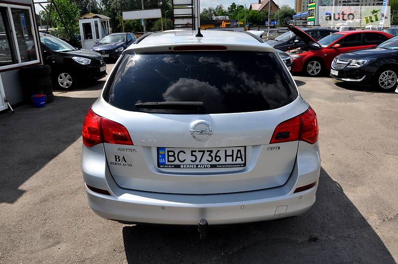 Універсал Opel Astra 2011 в Львові фото 23 Універсал Opel Astra 2011 в Львові