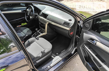 Седан Opel Astra 2008 в 