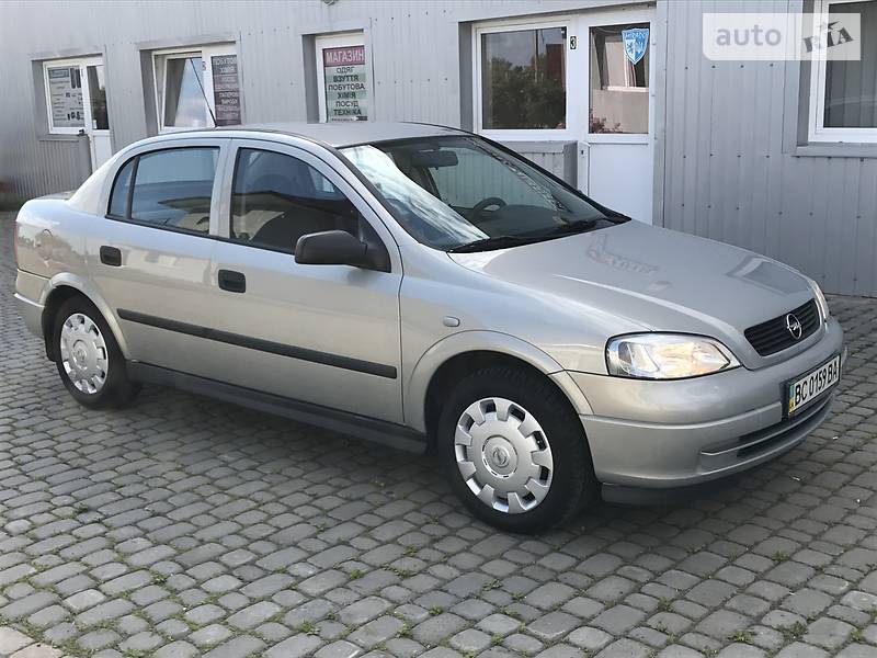 Седан Opel Astra 2007 в Львові