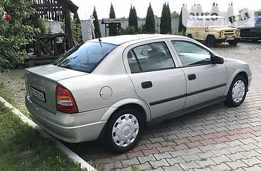 Седан Opel Astra 2007 в Львові