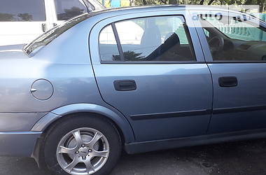 Седан Opel Astra 2006 в Звягеле