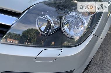 Універсал Opel Astra 2006 в 