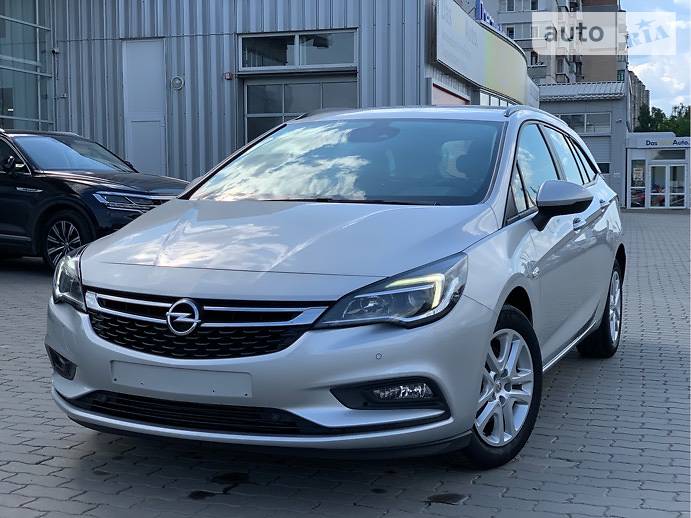 Універсал Opel Astra 2016 в Хмельницькому