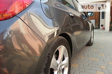 Хетчбек Opel Astra 2009 в 
