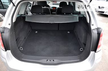 Універсал Opel Astra 2010 в 