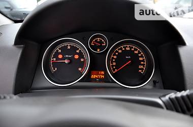 Універсал Opel Astra 2010 в 
