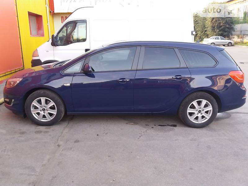 Універсал Opel Astra 2013 в Вінниці
