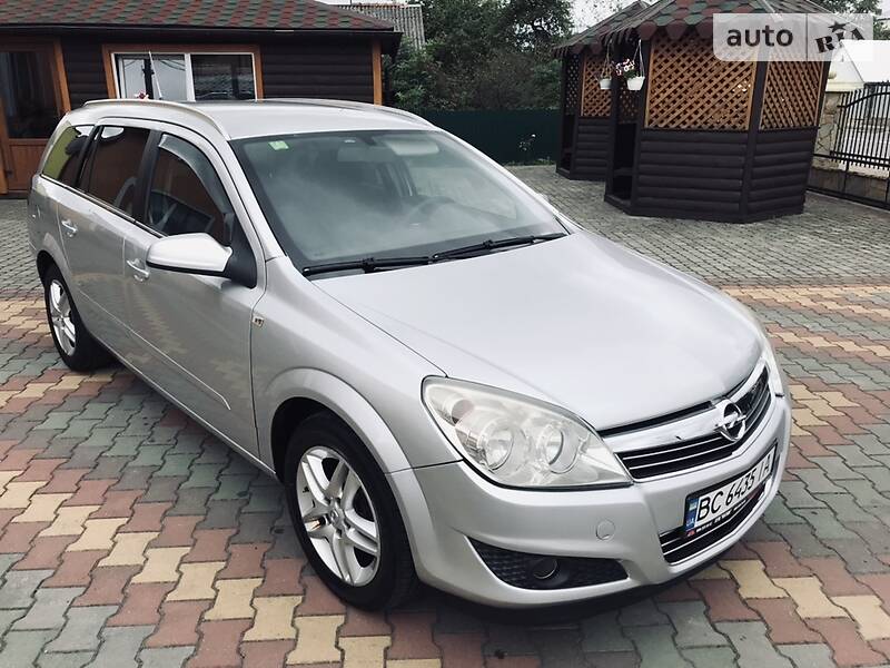 Універсал Opel Astra 2007 в Самборі