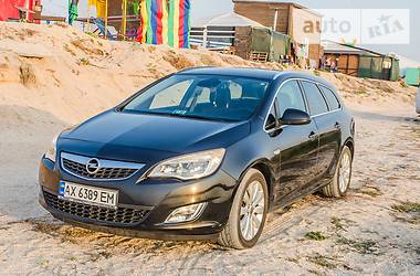 Универсал Opel Astra 2011 в Харькове